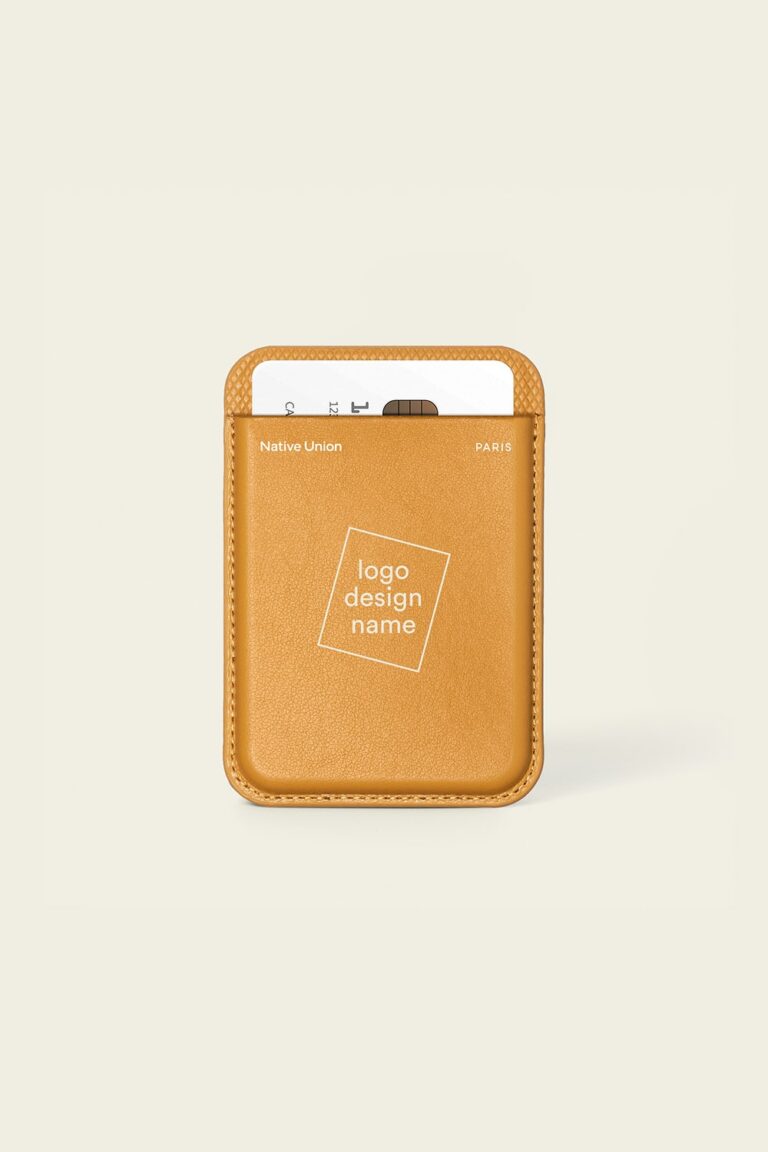Native union wallet